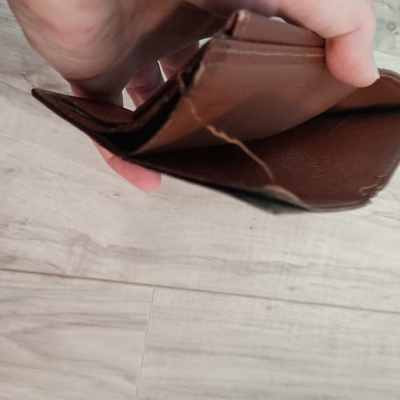 Louis Vuitton Monogram Bifold Wallet Men’s Authentic - Picture 9 of 16